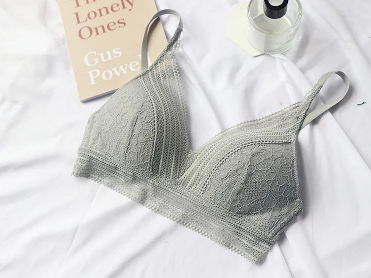 New Women 4 Colour Underwear French Wire-Free Ultra-thin Bralette Sexy Lace Triangle Cup Push Up Bra Set Cotton Bra and Panties