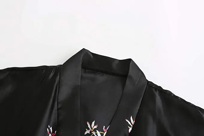 Silk Satin Wedding Bride Bridesmaid Robe Floral Bathrobe Short Kimono Robe Night Robe Bath Robe Fashion Dressing Gown For Women