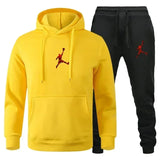 A 2-piece men's outdoor fitness sportswear set featuring a hooded long-sleeved sweatshirt, pullover and casual pants for autumn