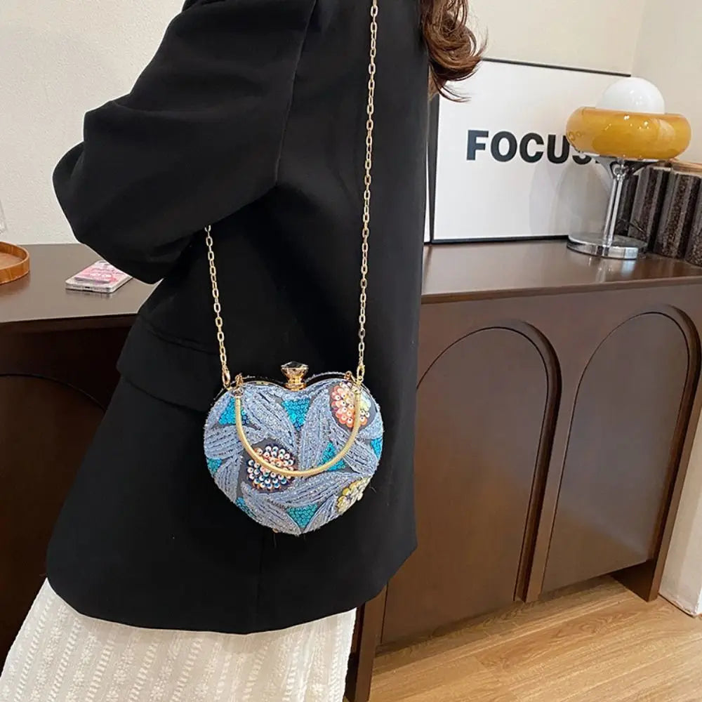 Wrist Bag Glitter Sequin Evening Banquet Bag Embroidery Elegant Heart Shape Handbag Sweet Large Capacity Ladies Clutch Bag Party
