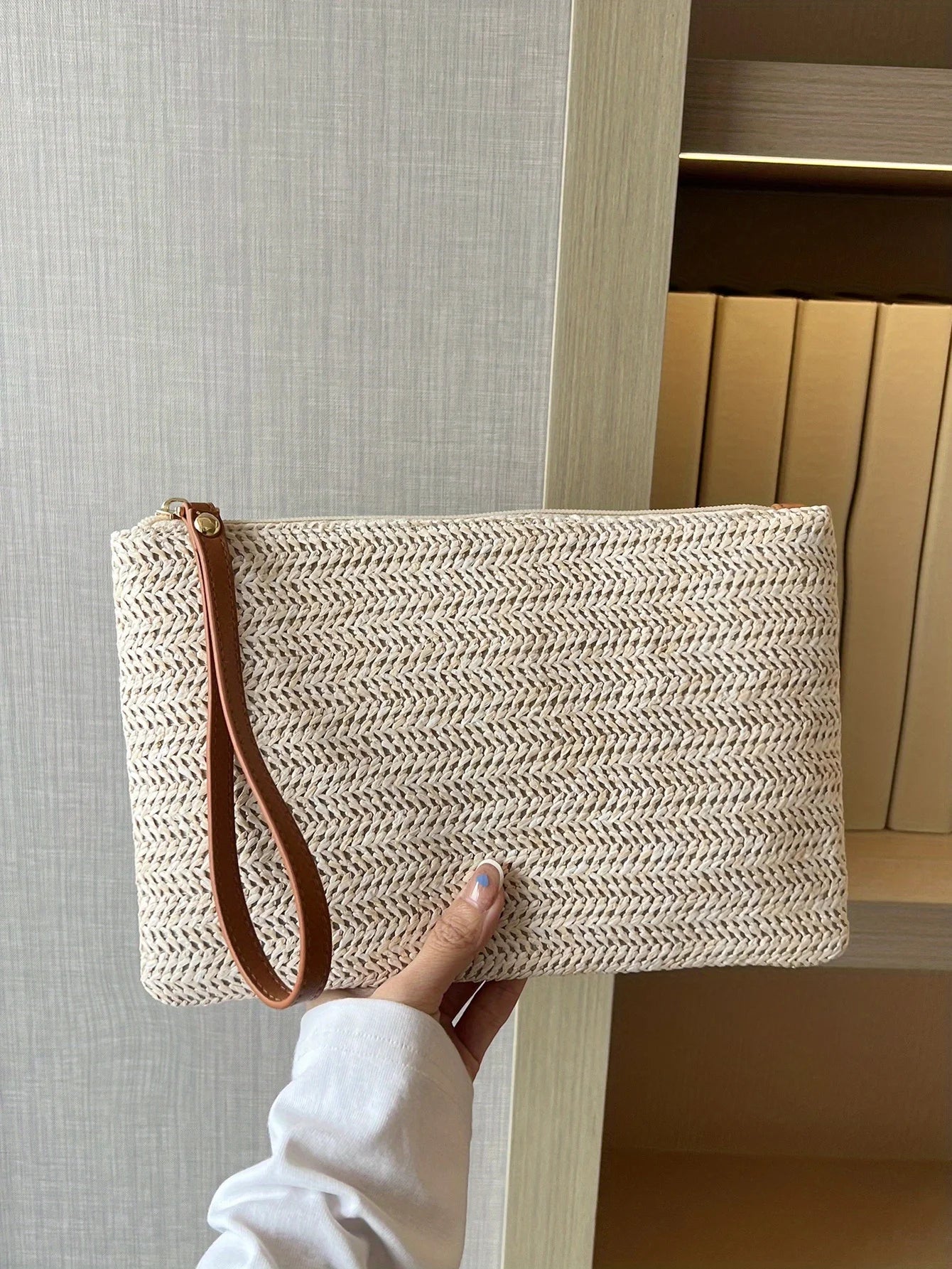 Straw Woven Clutch Bag, Trendy Braided Waist Purse, Women's Zipper Handbags for Phone Coin Key, Lady's Ultra Thin Straw Bag