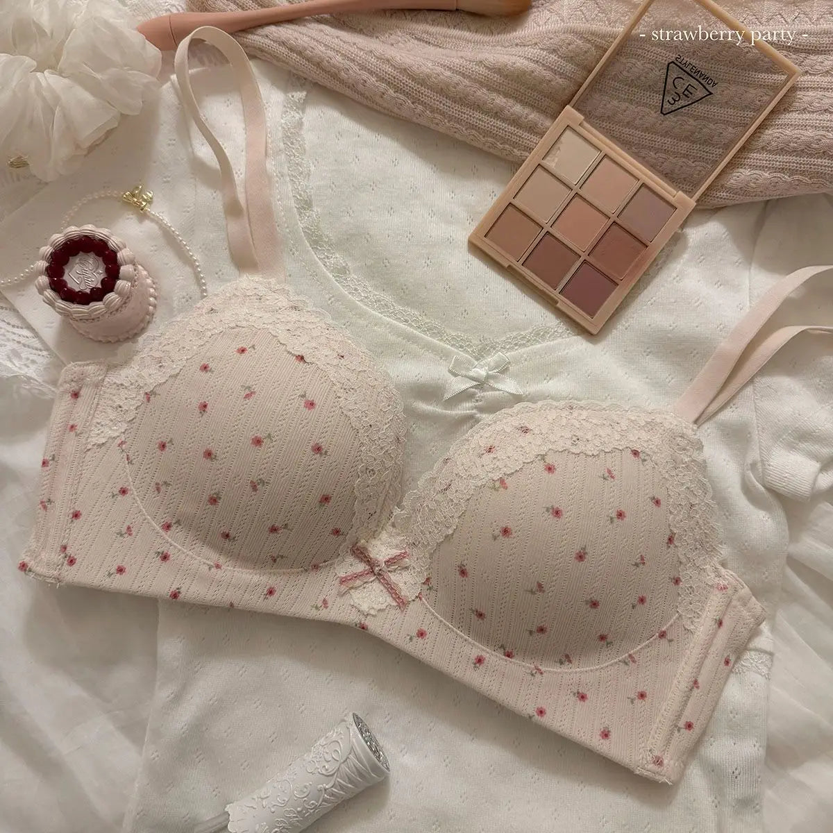 Teenage Sexy Lace Floral Bra Set Comfortable Non-steel Ring Beauty Back Small Breasts Gathered up Support Anti-Sagging Bra Set