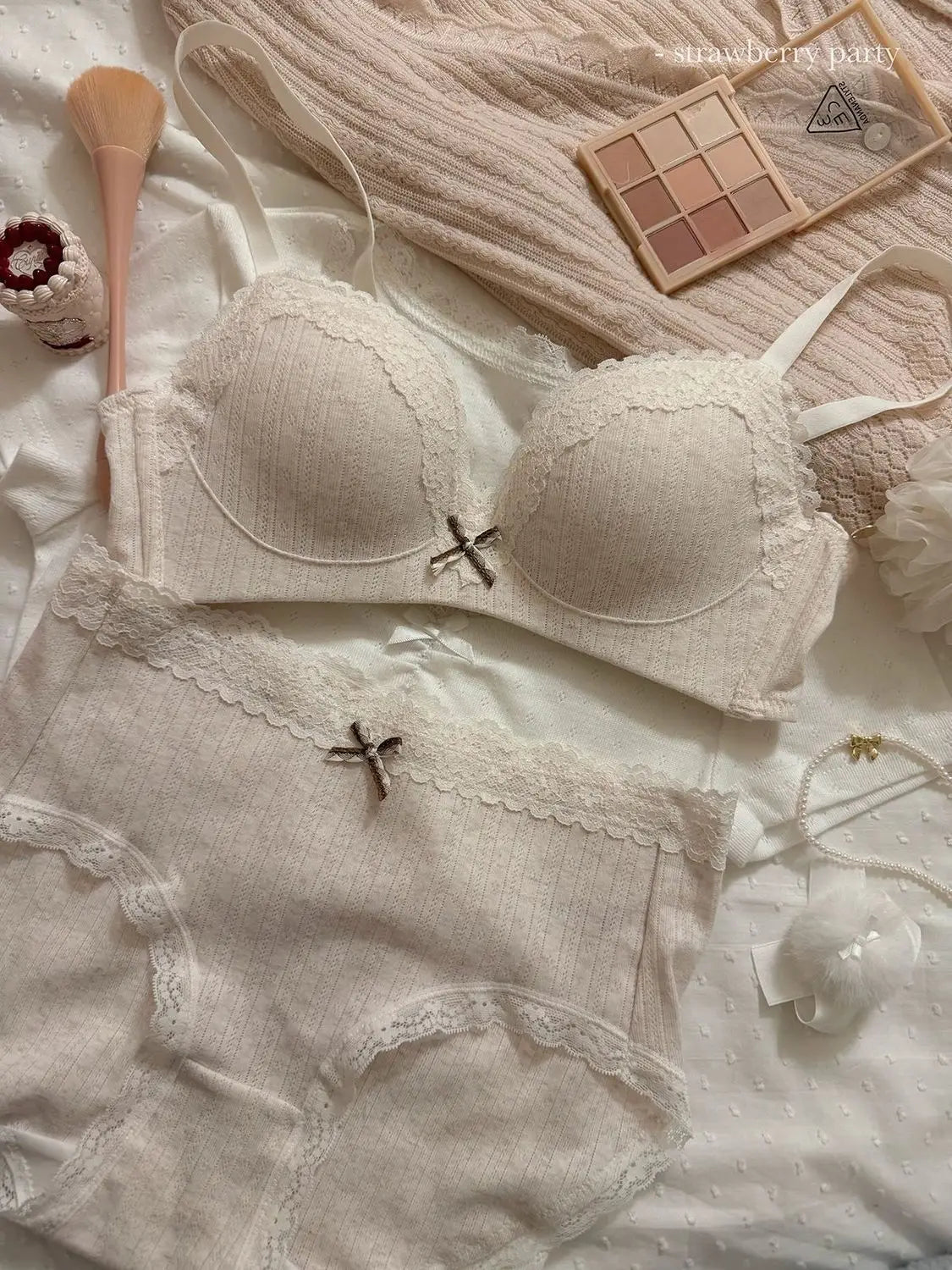 Teenage Sexy Lace Floral Bra Set Comfortable Non-steel Ring Beauty Back Small Breasts Gathered up Support Anti-Sagging Bra Set