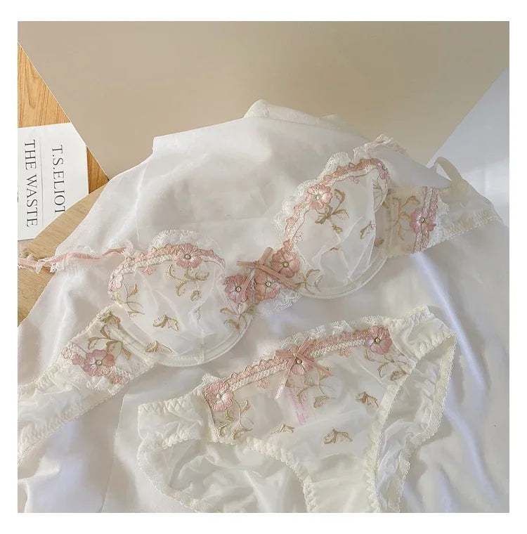 MOYISU New Arrival Luxury Pure Desire Lace Tulle Sexy Panties Lingerie Set Lilacs Embroidery Girl Boobs Big Size Big Boobs Small