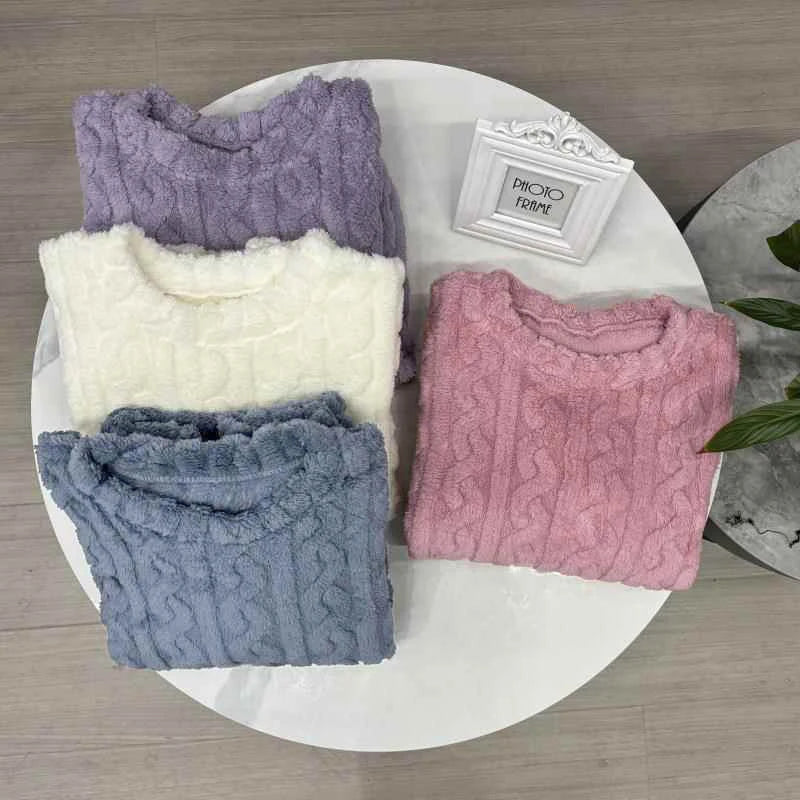 Women's Thickened Warm Sleepwear coral velvet homewear Fluffy O-neck leisure pajamas Striped Large Size Adapted Winter Sleepwear