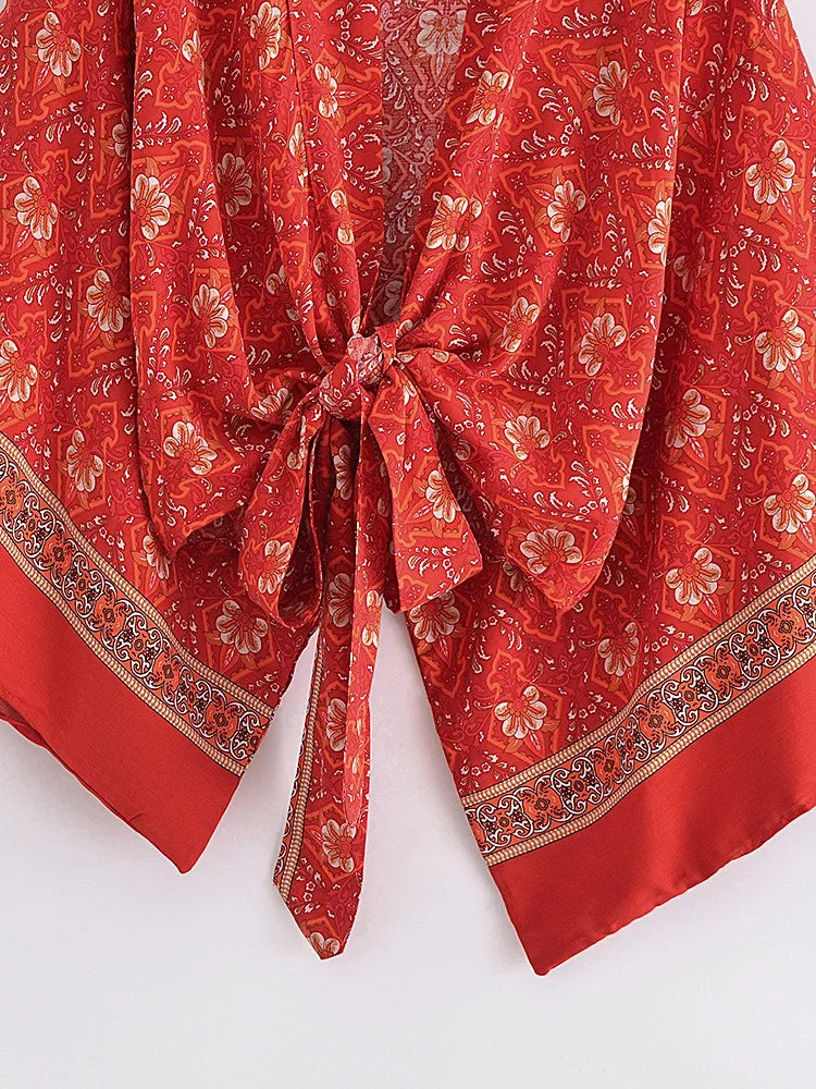 Boho Queens Red Floral Beach Kimono Short Robe Swimsuits Women Fashion Batwing Sleeves Rayon Bohemian Bikini Cover Ups Beachwear