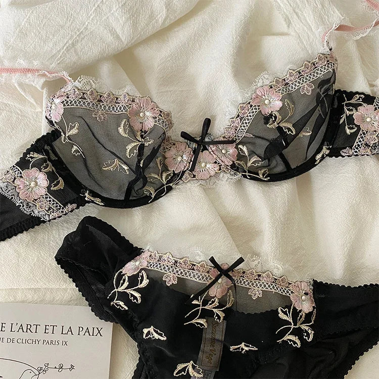 MOYISU New Arrival Luxury Pure Desire Lace Tulle Sexy Panties Lingerie Set Lilacs Embroidery Girl Boobs Big Size Big Boobs Small