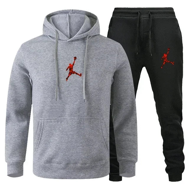 A 2-piece men's outdoor fitness sportswear set featuring a hooded long-sleeved sweatshirt, pullover and casual pants for autumn