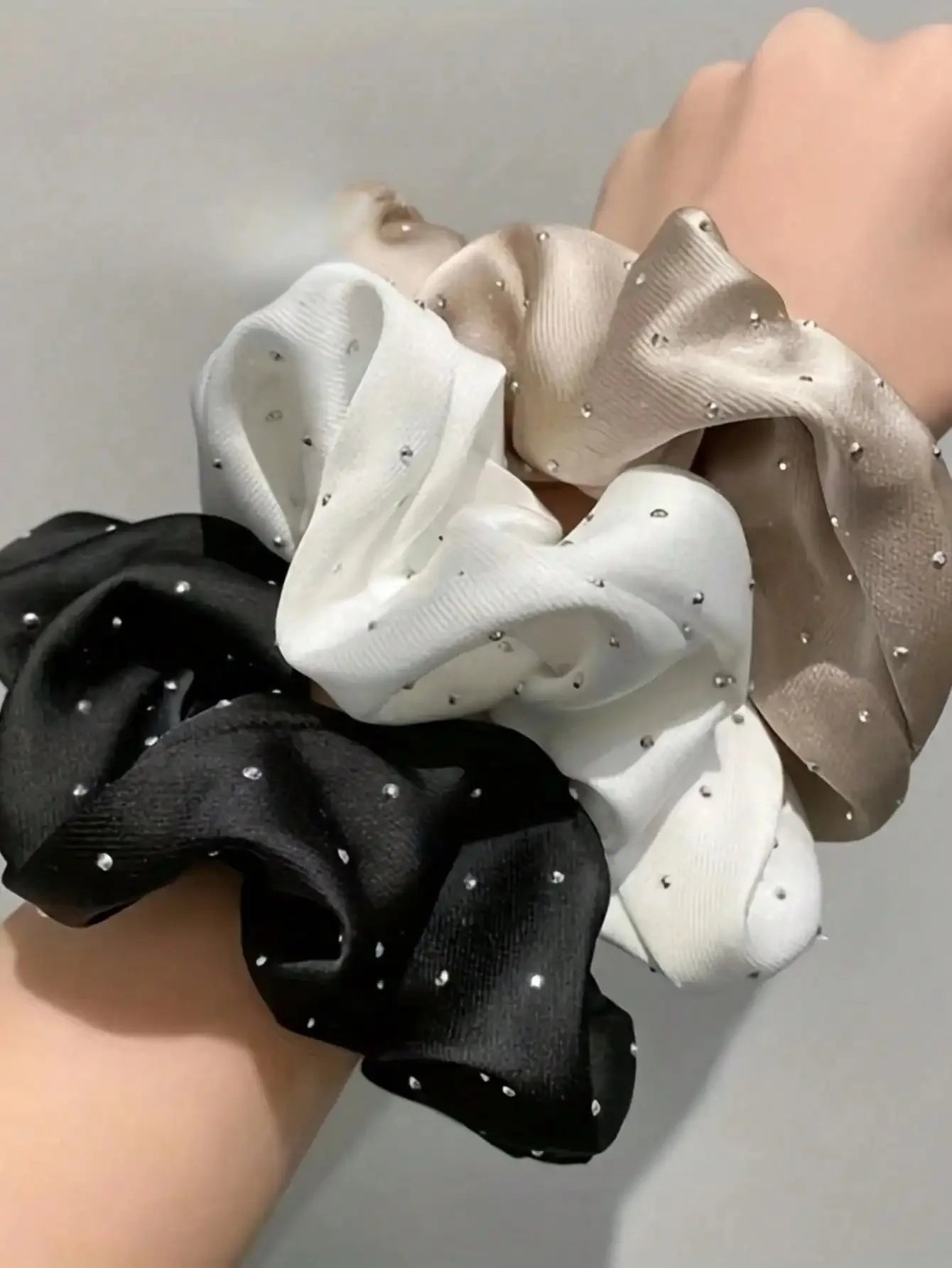 3 Pcs Crystal Dot Scrunchies Hair Rings Fashion Hair Accessories for Women Girls Party Ponytail Holder Hair Accessories