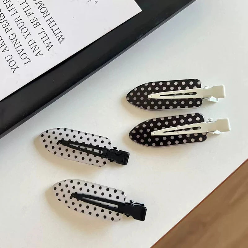 4Pcs Black White Polka Dot Acrylic Hair Clips Secure Hold Suitable for Daily Wear Bb Hairclip Party Outfits Hair Accessories