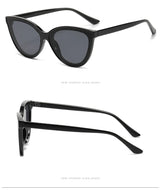 Large Frame Cat Eye Sunglasses Women New Retro Minimalist Style Gradient Sun Glasses High Quality Eyeglasses UV400