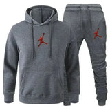 A 2-piece men's outdoor fitness sportswear set featuring a hooded long-sleeved sweatshirt, pullover and casual pants for autumn