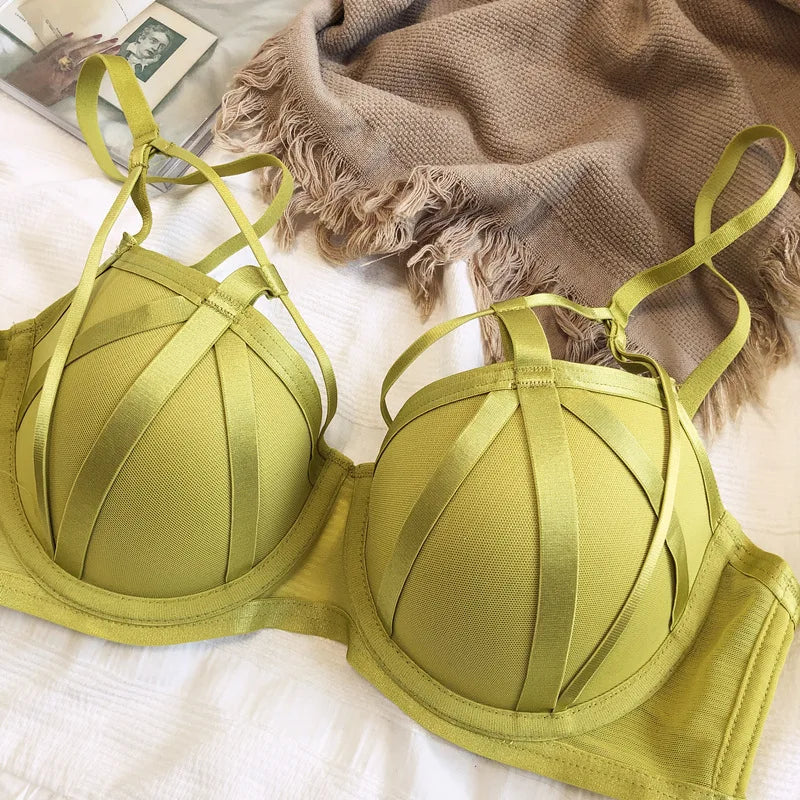 Hot Sale Women Lace Underwear Sexy Hollow Push Up Bra Set Classic Bandage Lingerie Fashion Fluorescent Plus Size C D Brassiere