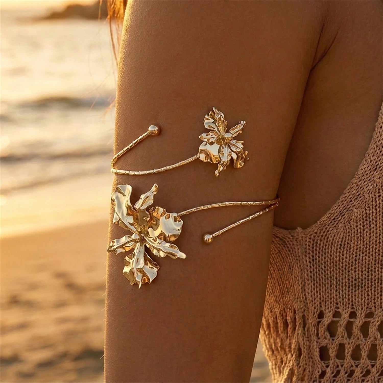 Bohemian Enamel Flower Cuff Bracelets for Women Fashion Gold Color Floral Upper Arm Open Bangle Beach Party Jewelry Gift