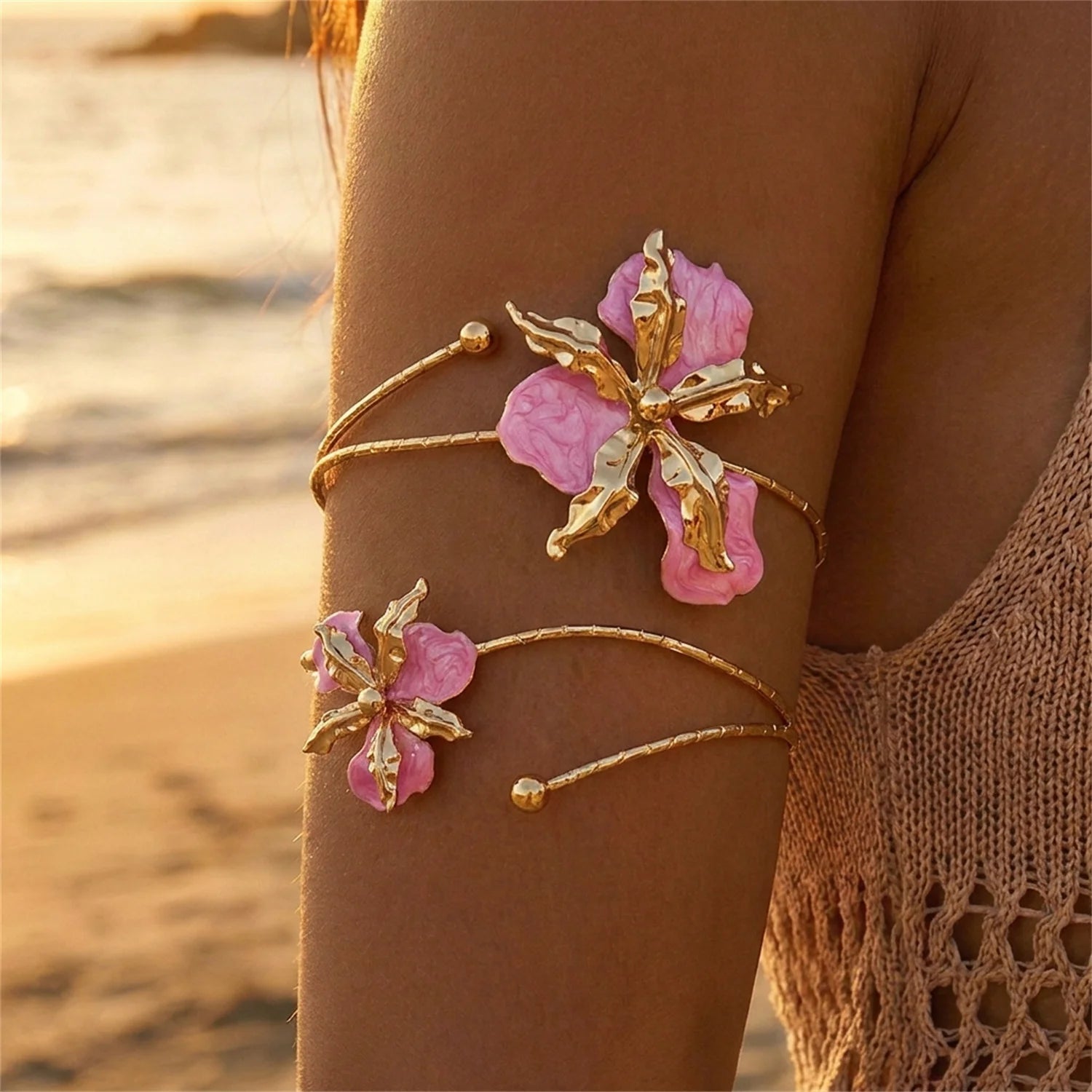 Bohemian Enamel Flower Cuff Bracelets for Women Fashion Gold Color Floral Upper Arm Open Bangle Beach Party Jewelry Gift