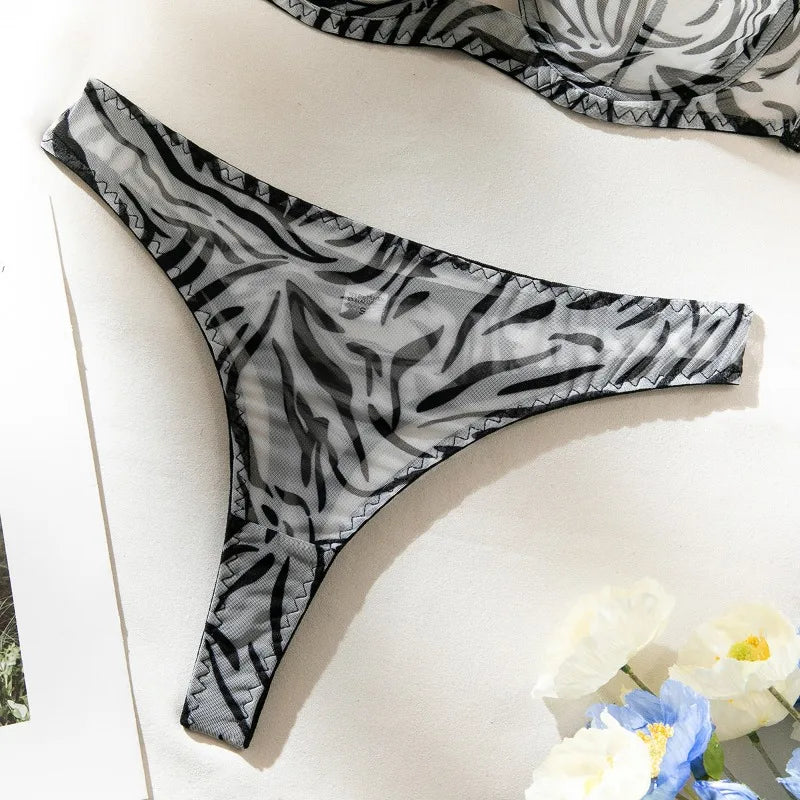 Toucheart 2-Piece Sexy Leopard Print Lingerie Set Bra Women Hollow Sexy Lingerie Thin Mesh Patchwork Print See-Through Sexy Set