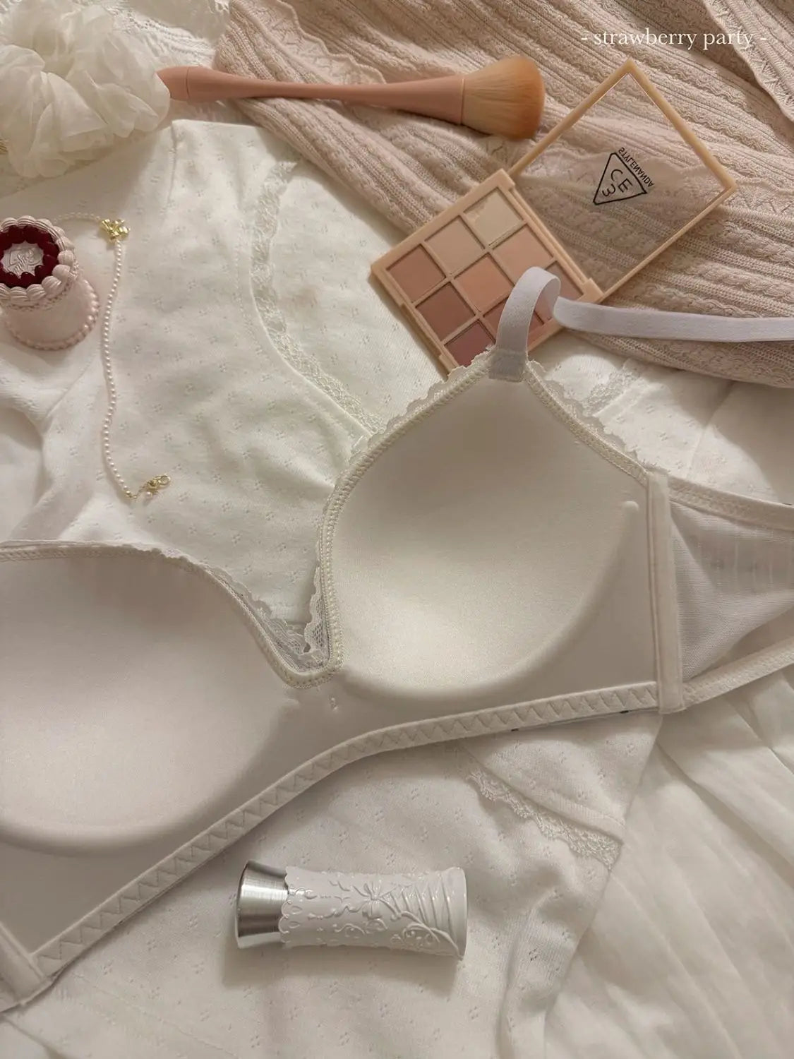 Teenage Sexy Lace Floral Bra Set Comfortable Non-steel Ring Beauty Back Small Breasts Gathered up Support Anti-Sagging Bra Set