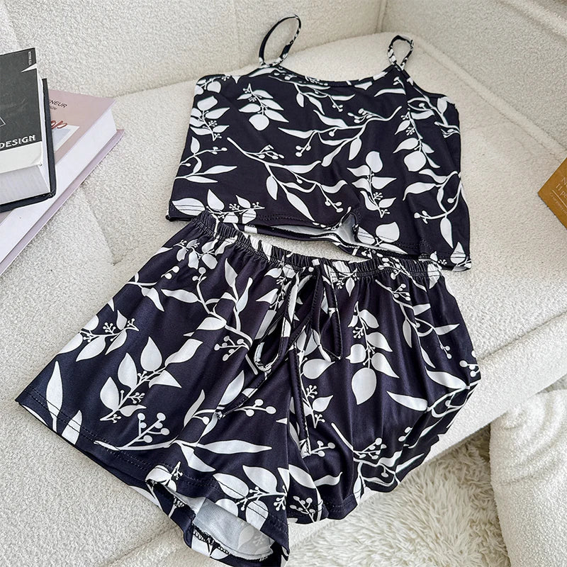 Women Sexy Pajama Ladies Satin Pajama Print Round Neck Ice Silk Top T-Shirt and Shorts Sets Breathable Comfortable Home Wear New