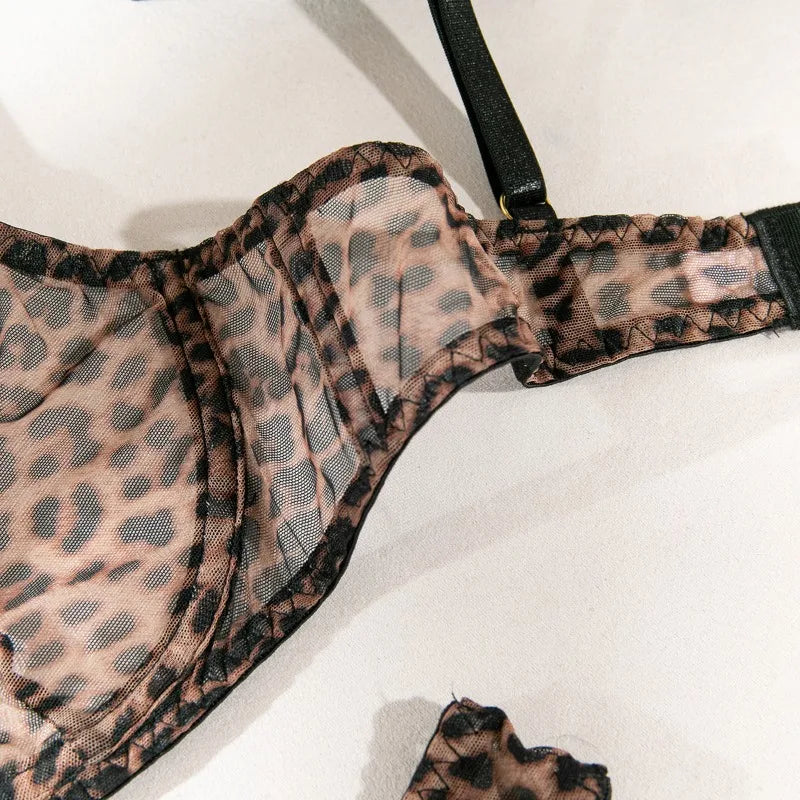 Toucheart 2-Piece Sexy Leopard Print Lingerie Set Bra Women Hollow Sexy Lingerie Thin Mesh Patchwork Print See-Through Sexy Set