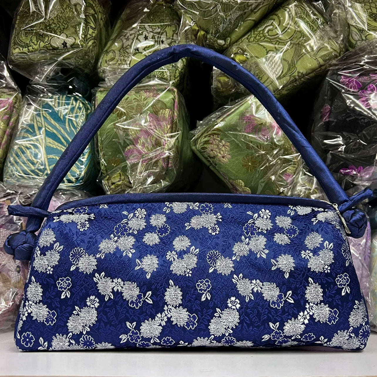 Fashion Shoulder Bag Women Handbag Luxury Embroidered Silk Bag Female Purse Small Cute Cosplay Cheongsam Flower Satin Tote Bag