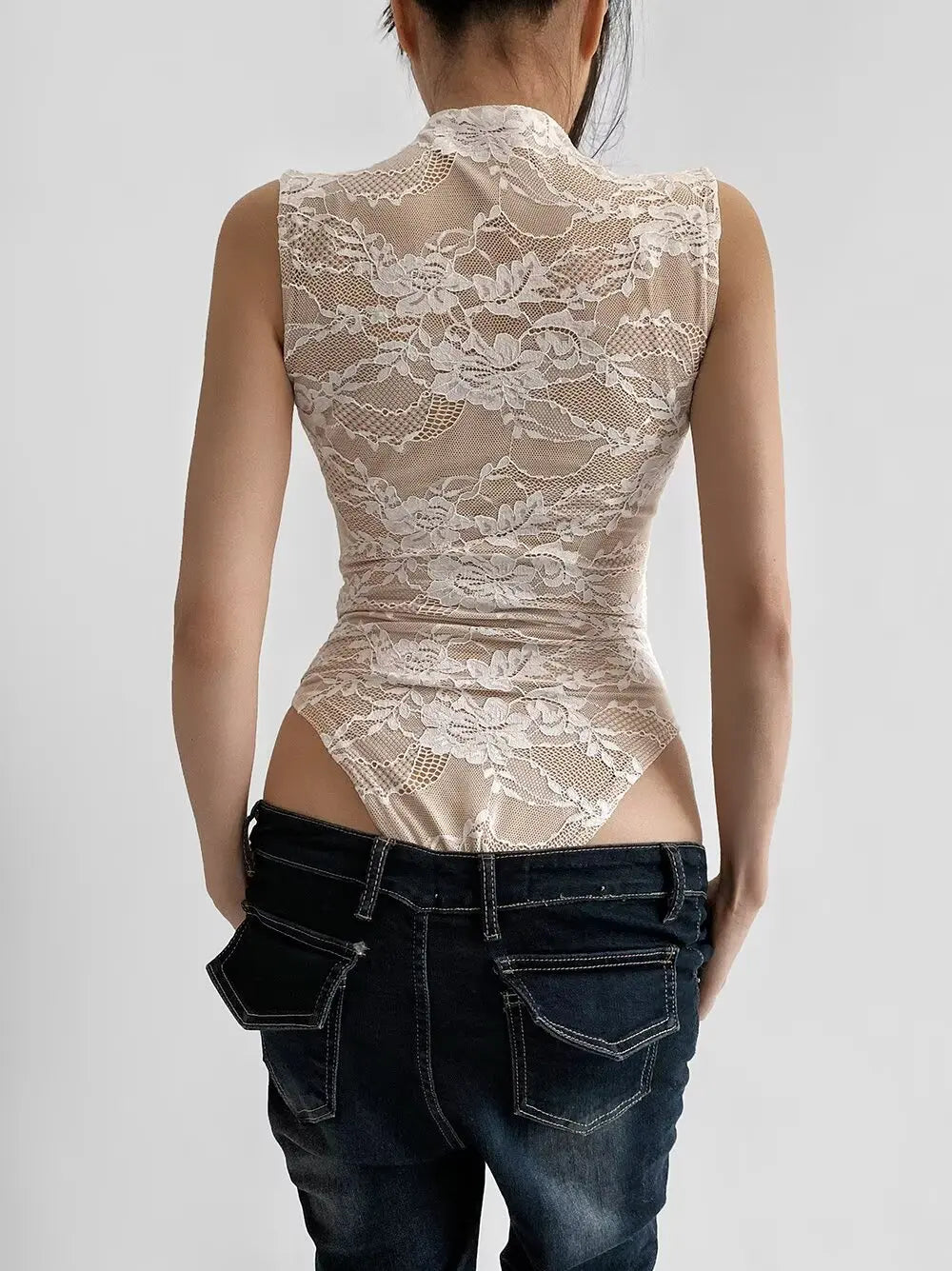 2025 Women's Summer Elegant Beige Black Sleeveless Lace Bodysuits Lady Luxury High Quality Street Bodycon Rompers Jumpsuits Tops