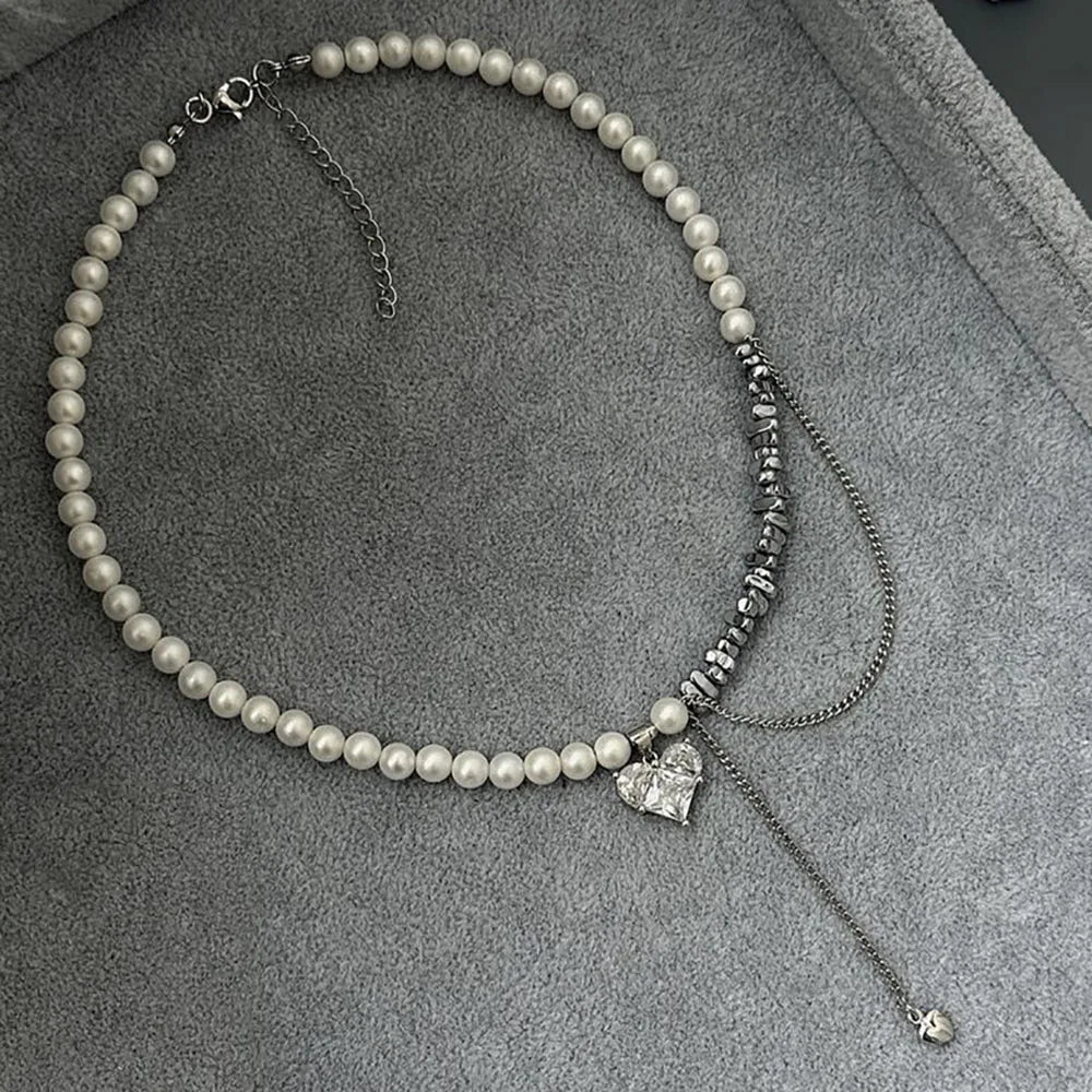 New Irregular Choker Vintage Tassels Zircon Heart Pendant Necklace For Women Female White Imitation Pearl Chain Valentine's Gift