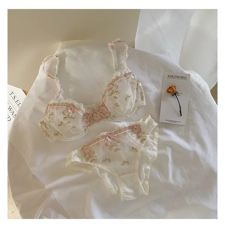 MOYISU New Arrival Luxury Pure Desire Lace Tulle Sexy Panties Lingerie Set Lilacs Embroidery Girl Boobs Big Size Big Boobs Small