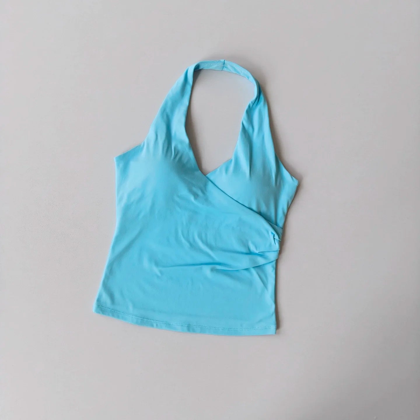 Women's Sexy V-Neck Fitness Bra Nude Sports Bra Hanging Neck Yoga Suit Vest Comfortable Breathable Gym Top for Active Wear
