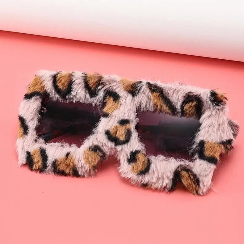 Y2K Oversized Plush Sunglasses Style Soft Fluffy Winter Shades Party Christmas Halloween Cosplay Novelty Glasses for Women