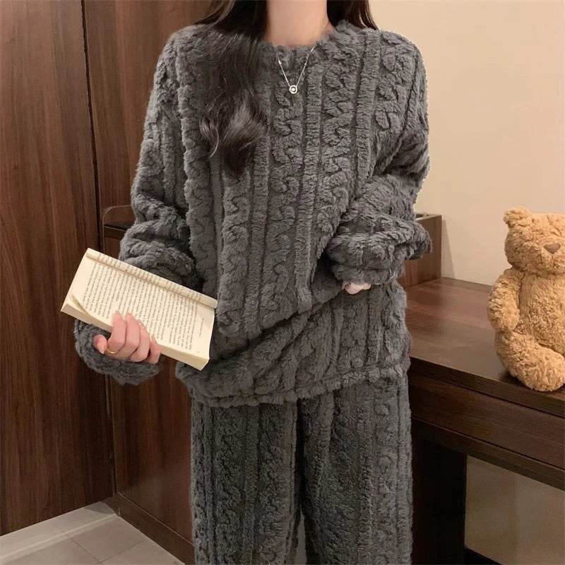 Women's Thickened Warm Sleepwear coral velvet homewear Fluffy O-neck leisure pajamas Striped Large Size Adapted Winter Sleepwear