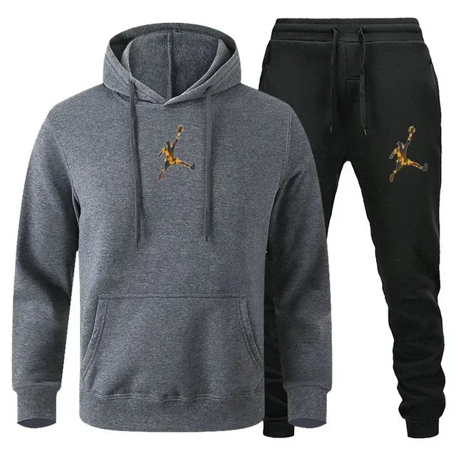 A 2-piece men's outdoor fitness sportswear set featuring a hooded long-sleeved sweatshirt, pullover and casual pants for autumn