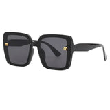 New Hot Sale Fashion Men's Rectangular Letter Design Retro Sun Glasses UV400 Brand Sunglasses Women's Square Classic Large Frame