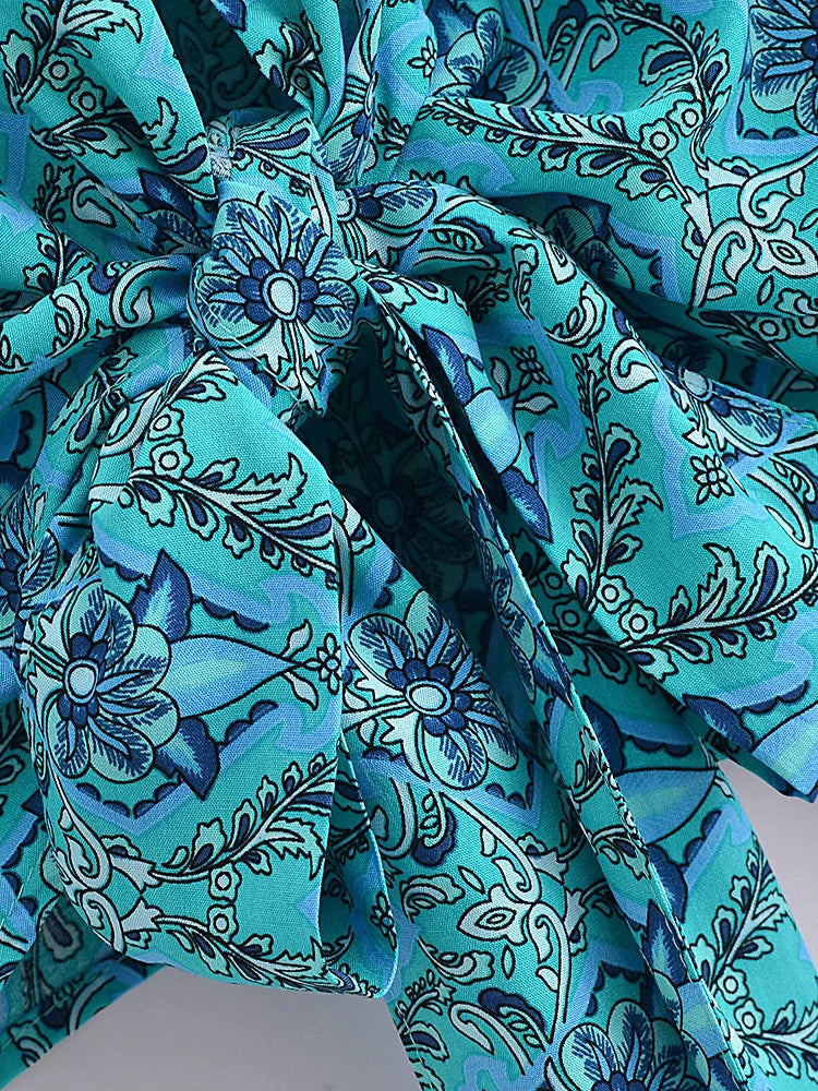 Boho Queens Red Floral Beach Kimono Short Robe Swimsuits Women Fashion Batwing Sleeves Rayon Bohemian Bikini Cover Ups Beachwear